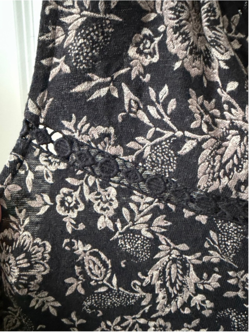 Lucky Brand Black & Beige Floral Tank Top M - Picture 4 of 9